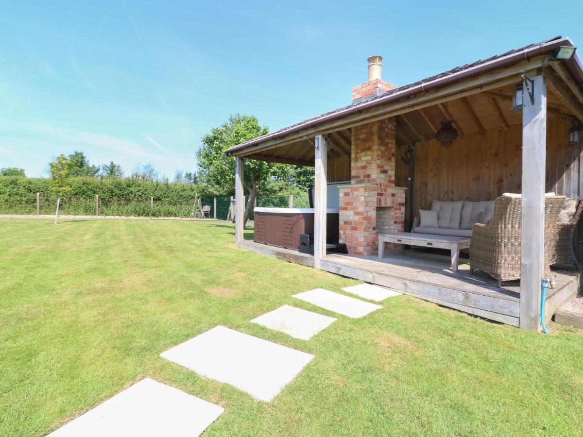 Villa The Little Paddock Malmesbury Exterior foto