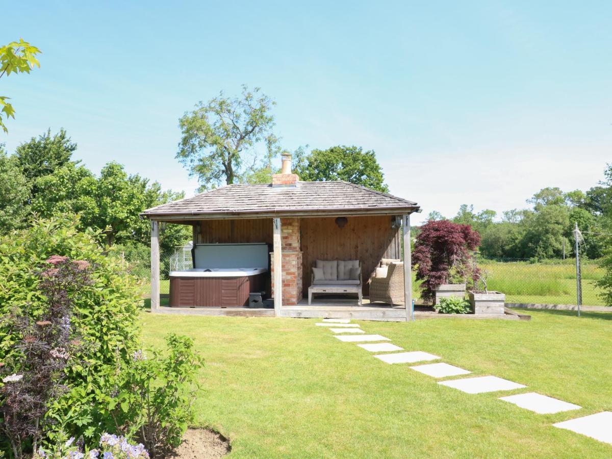 Villa The Little Paddock Malmesbury Exterior foto