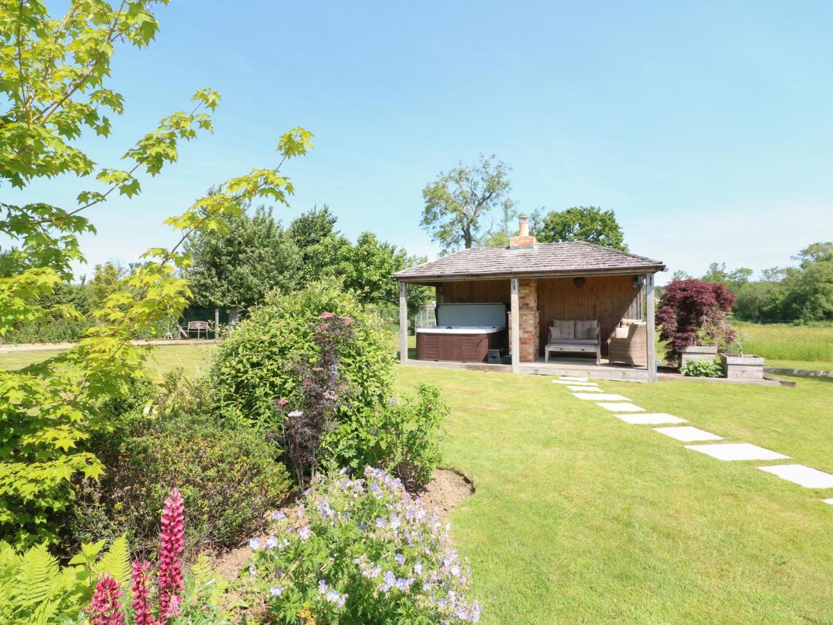 Villa The Little Paddock Malmesbury Exterior foto